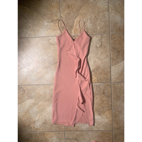 MISSGUIDED Pink Ruffled Cocktail Dress ๐ - Picture 2 of 6